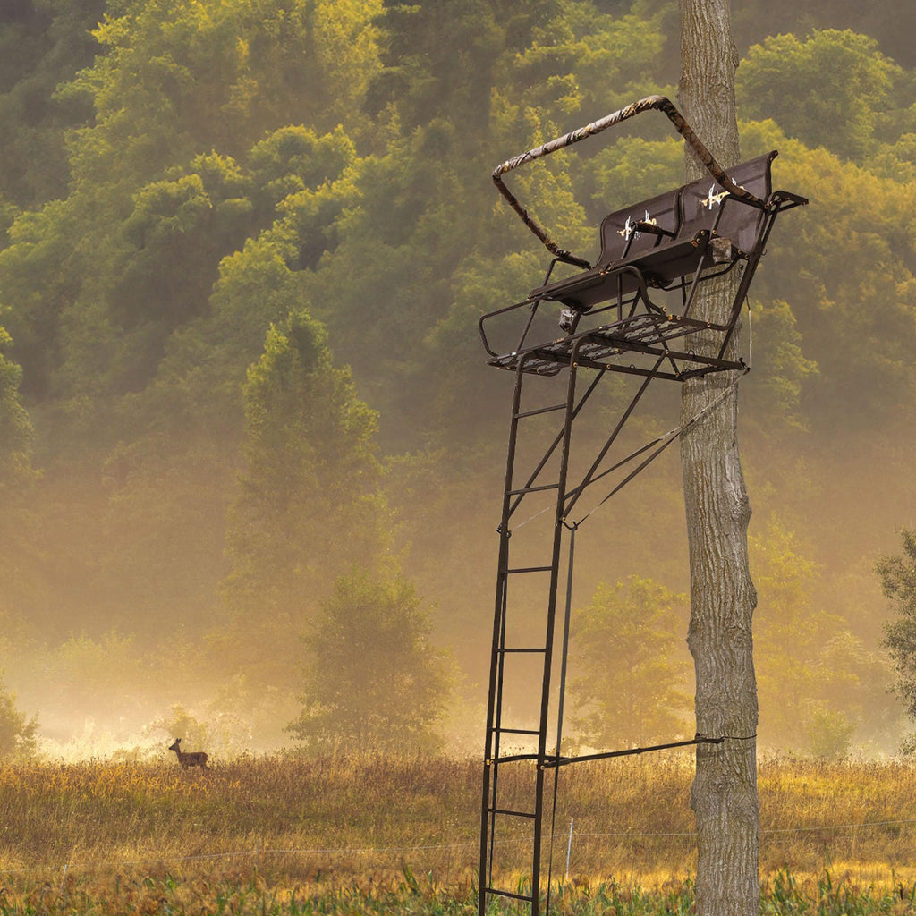 Hunting Deer Ladder Stand 20 ft with Blind Kit G344
